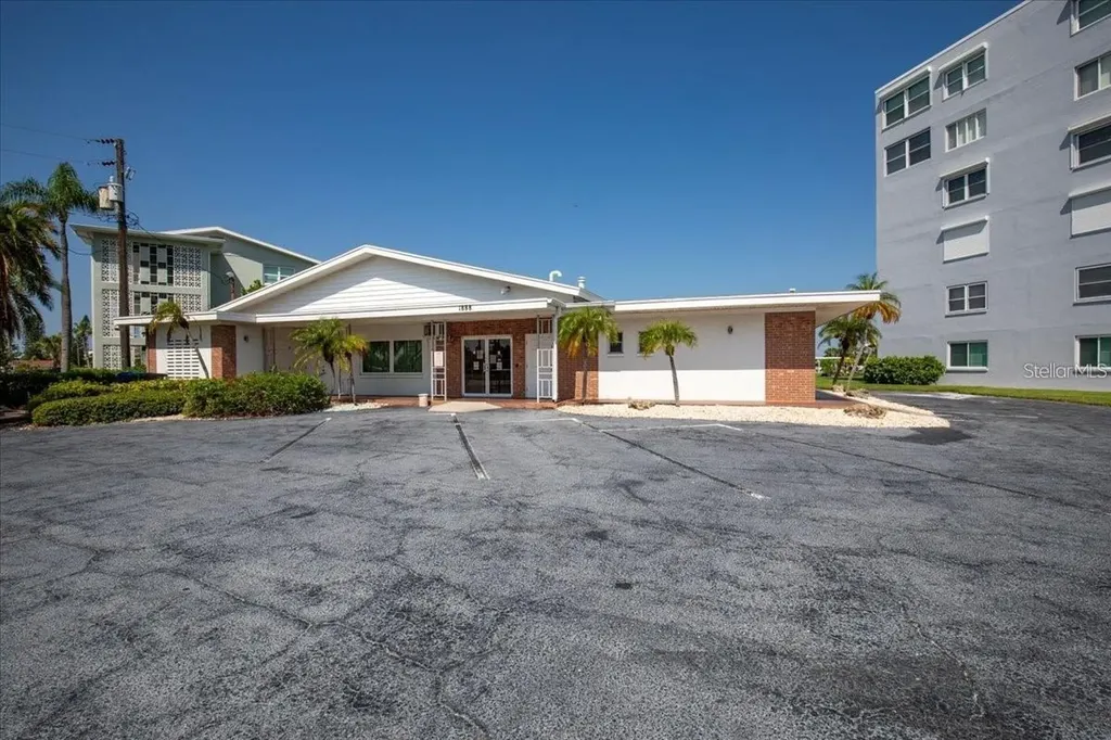 1819 Shore Drive S South Pasadena FL 33707