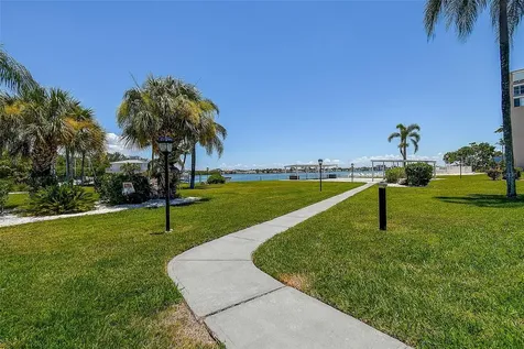 1819 Shore Drive S South Pasadena FL 33707