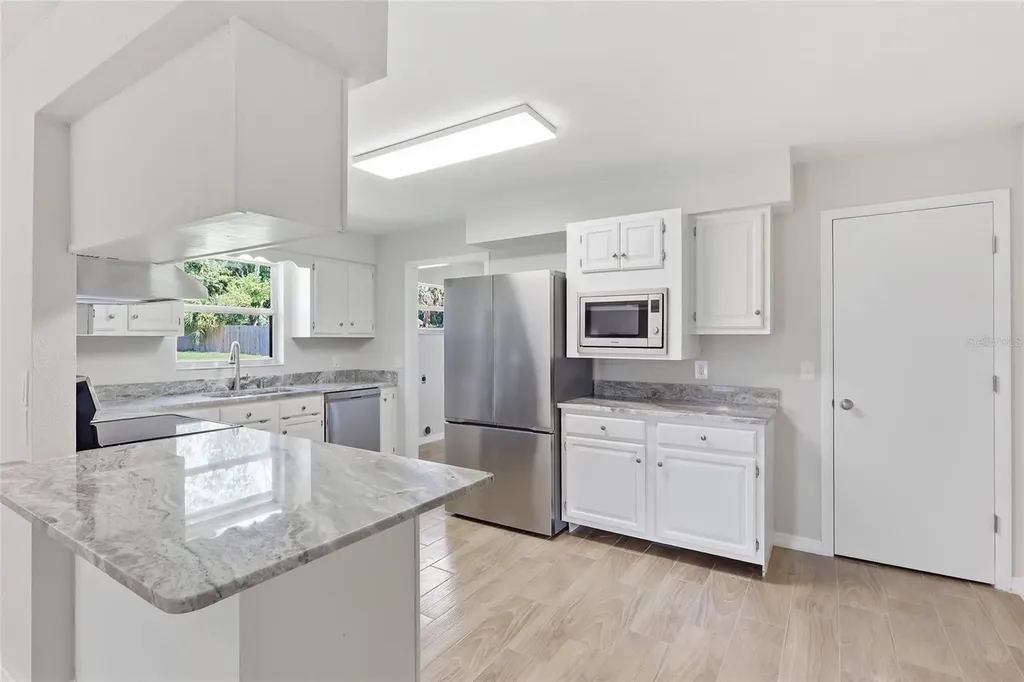 6028 Yarborough Lane Lakeland FL 33812