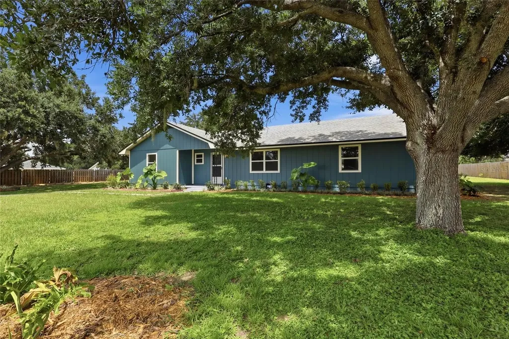 6028 Yarborough Lane Lakeland FL 33812