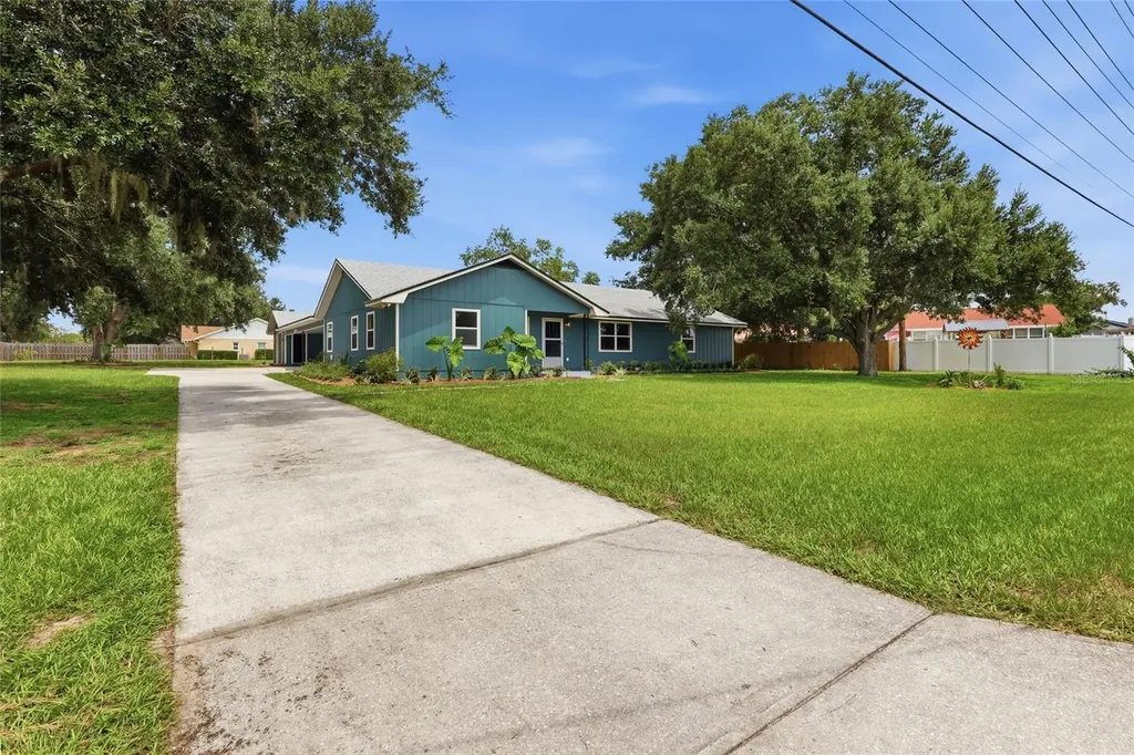 6028 Yarborough Lane Lakeland FL 33812