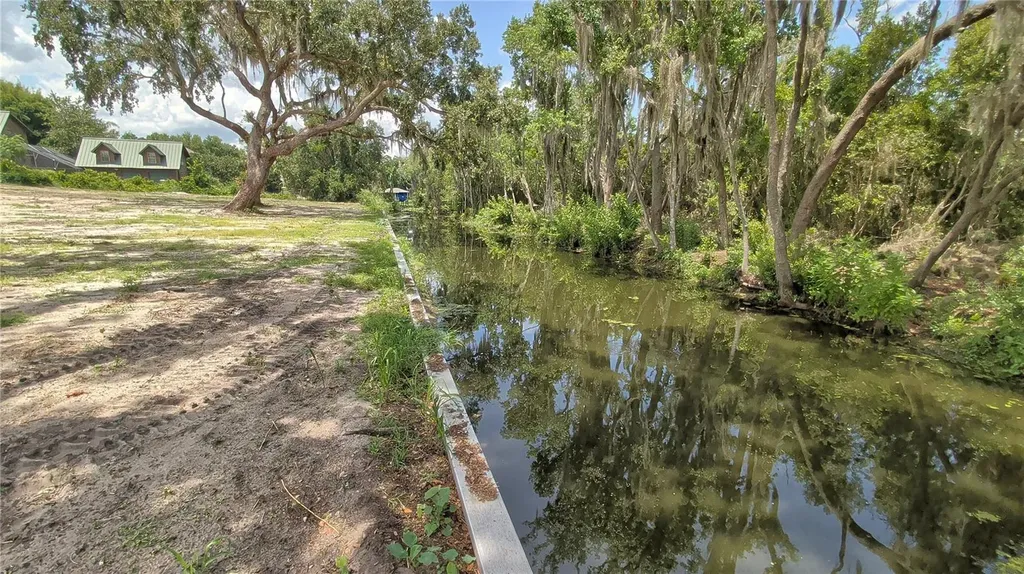 Sulen Road Lady Lake FL 32159