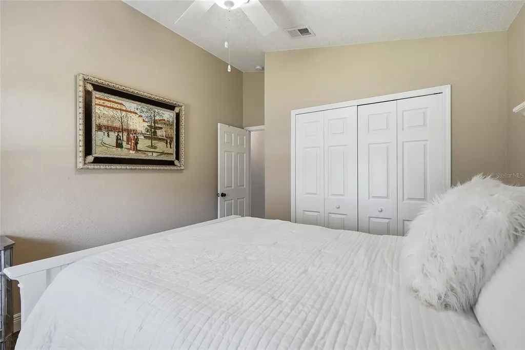 5274 White Sand Circle NE St Petersburg FL 33703
