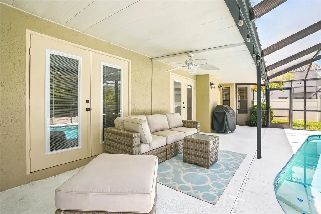 5274 White Sand Circle NE St Petersburg FL 33703