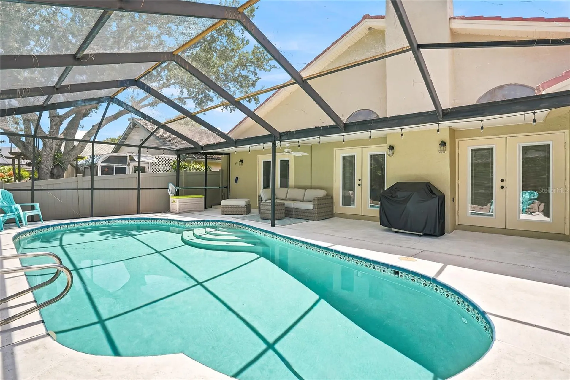 5274 White Sand Circle NE St Petersburg FL 33703