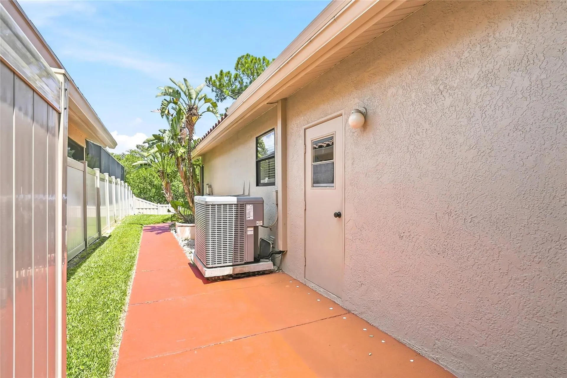 5274 White Sand Circle NE St Petersburg FL 33703