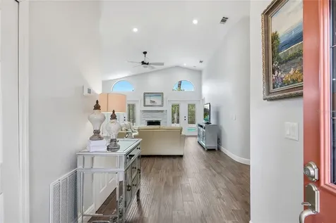 5274 White Sand Circle NE St Petersburg FL 33703