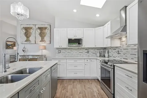 5274 White Sand Circle NE St Petersburg FL 33703