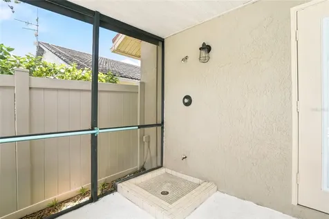 5274 White Sand Circle NE St Petersburg FL 33703