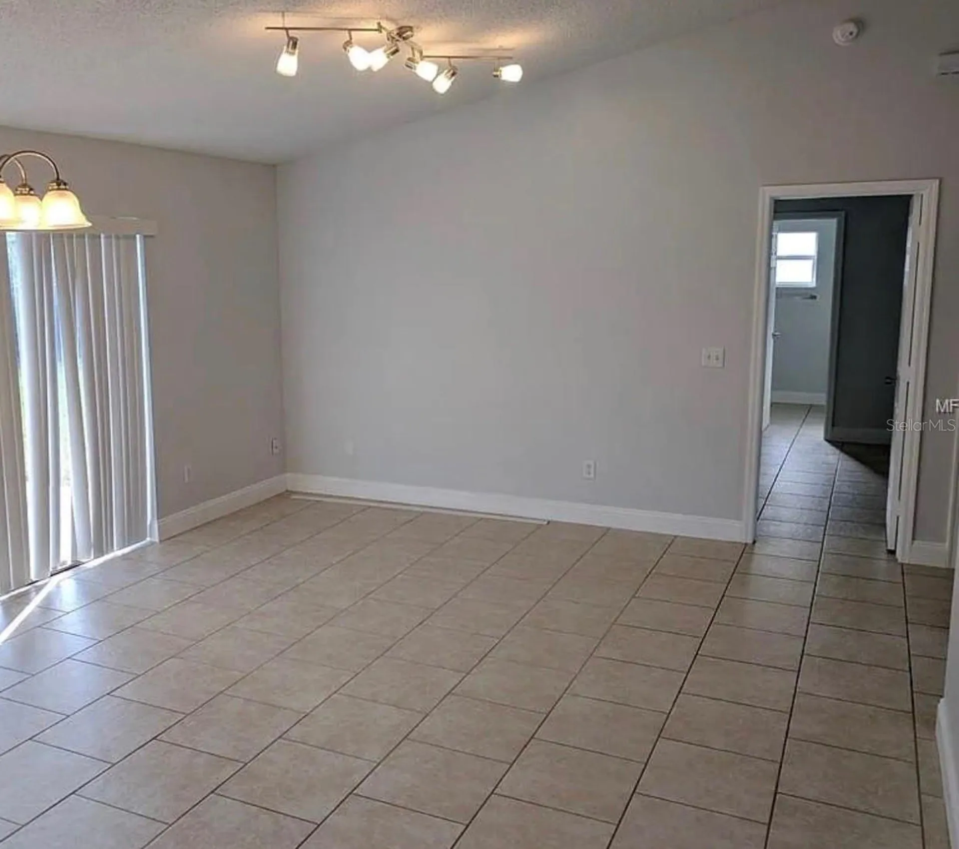 671 Regency Way Kissimmee FL 34758