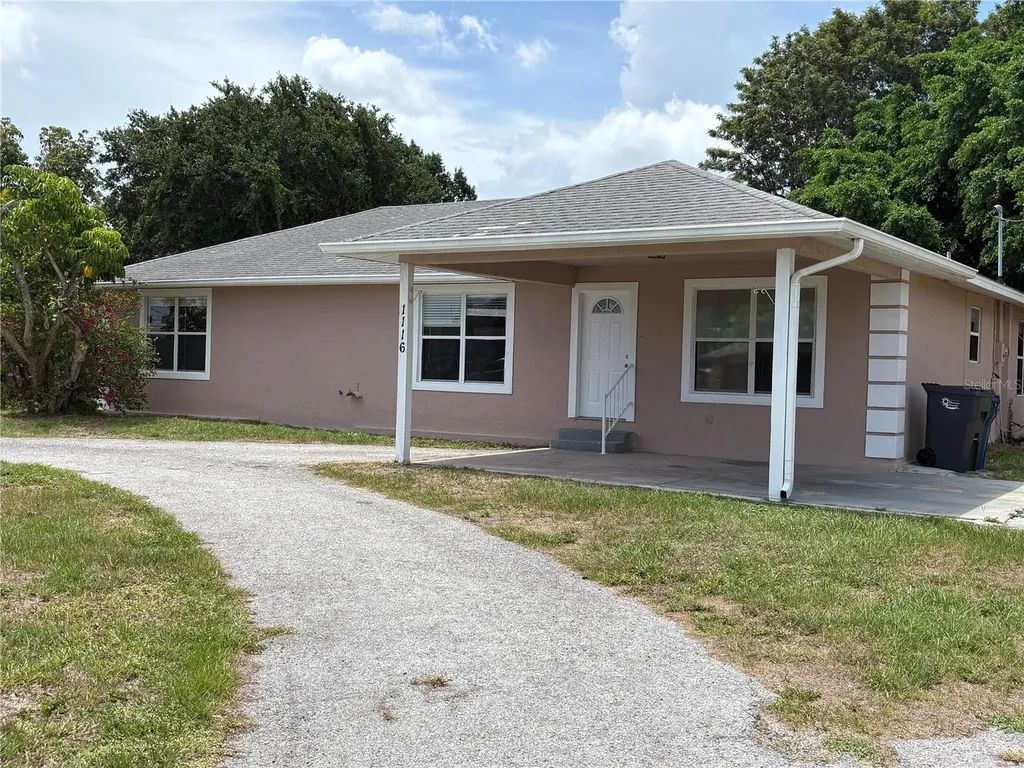 1116 W 40th Avenue Bradenton FL 34205