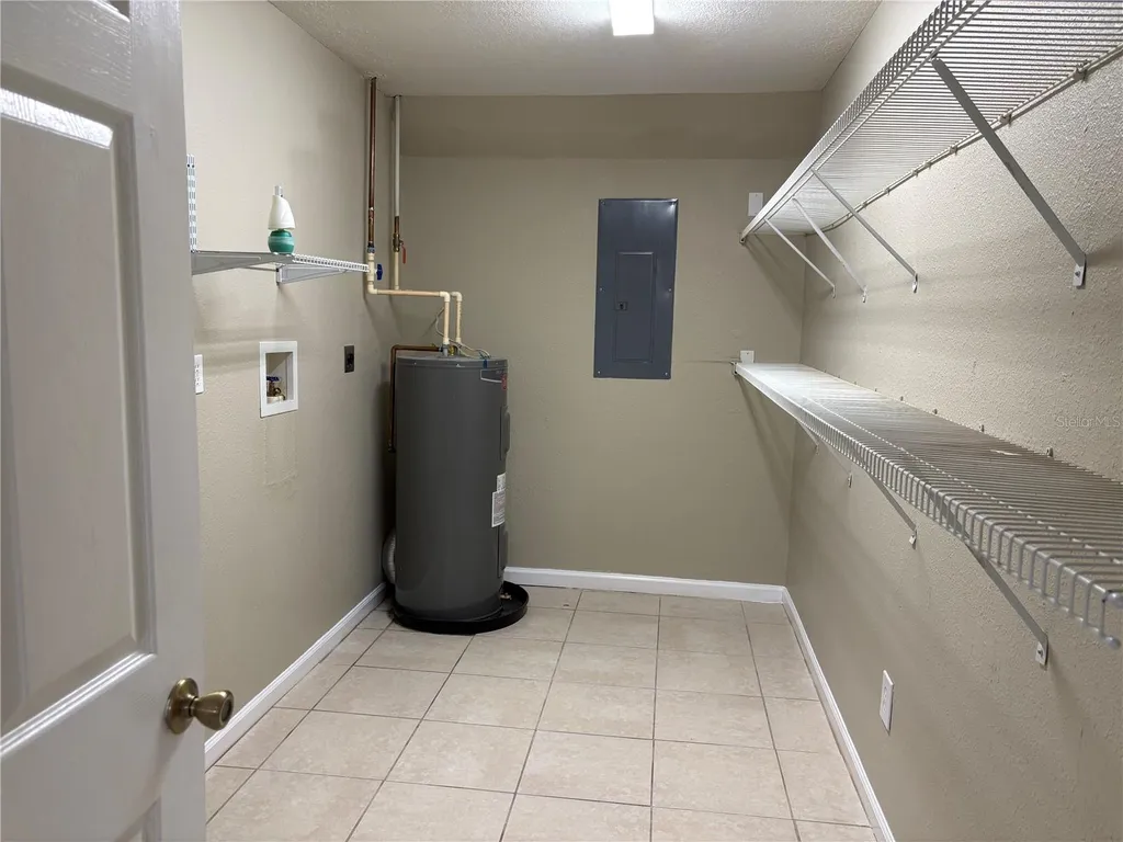 1116 W 40th Avenue Bradenton FL 34205