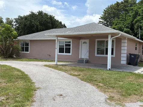1116 W 40th Avenue Bradenton FL 34205