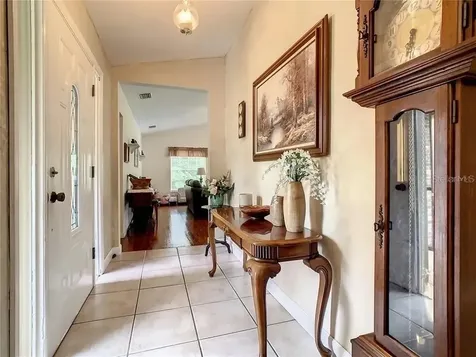 17444 East Road Umatilla FL 32784