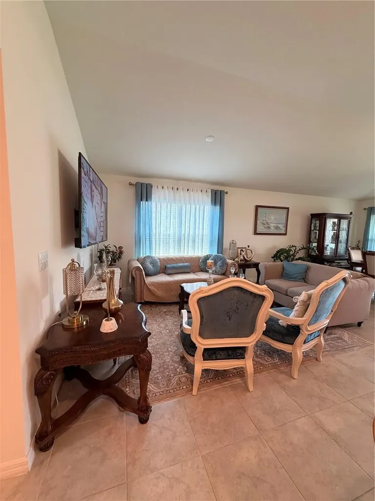 9051 Oscraft Drive Davenport FL 33896
