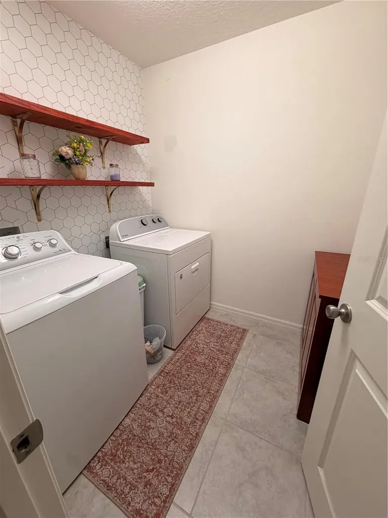 9051 Oscraft Drive Davenport FL 33896