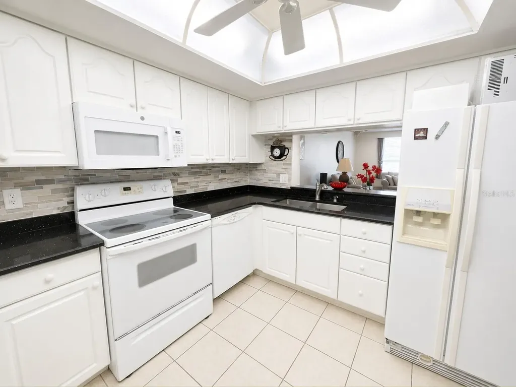 2616 Cove Cay Drive Clearwater FL 33760