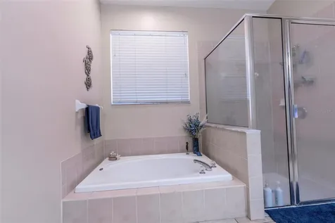 7605 Nottinghill Sky Drive Apollo Beach FL 33572