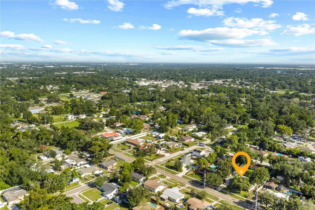 207 W Wheeler Road Seffner FL 33584