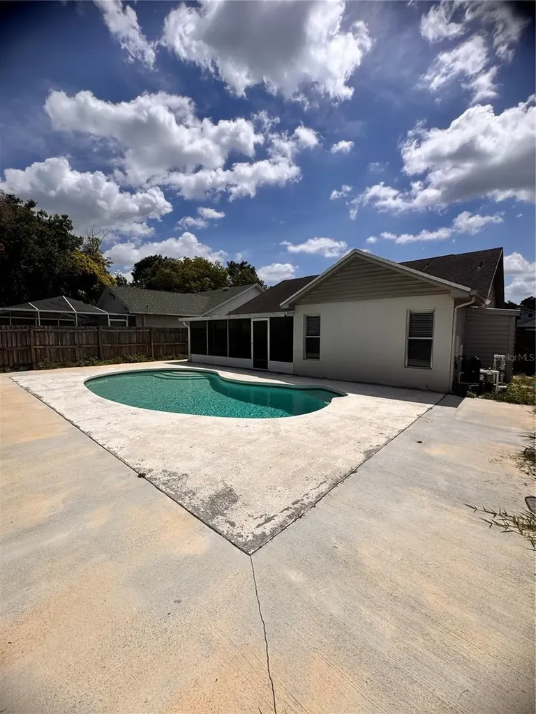 2070 Sarah Louise Drive Brandon FL 33510