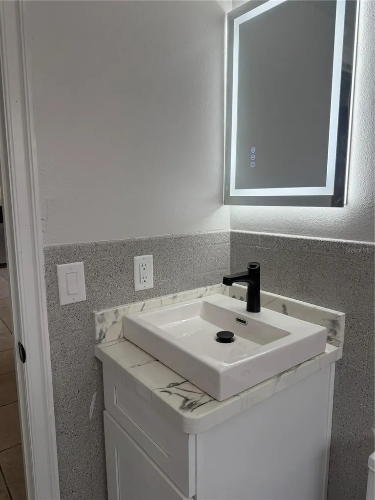 3009 W Waters Avenue Tampa FL 33614