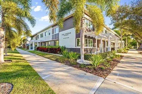 410 12th Avenue NE St Petersburg FL 33701