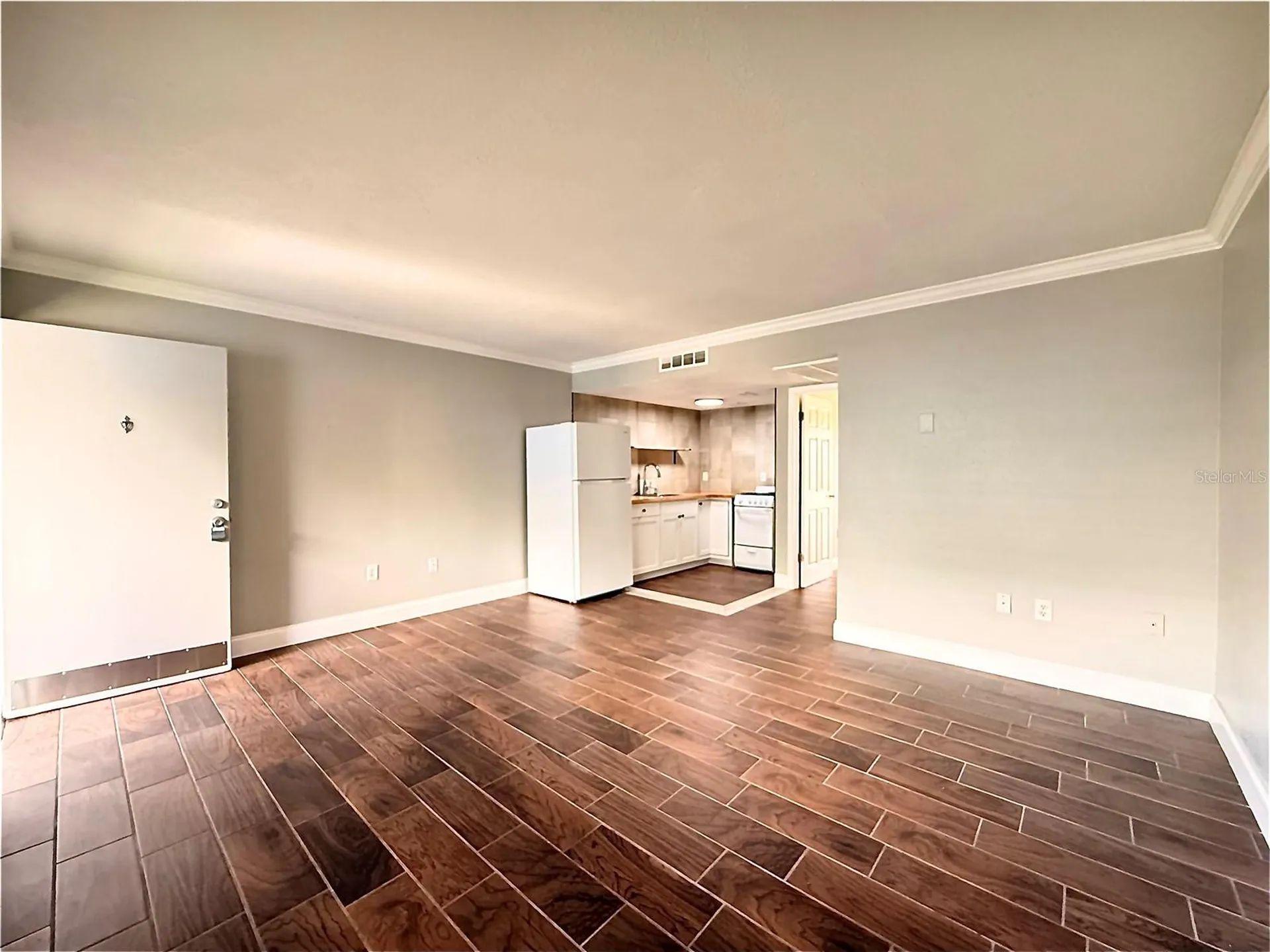 133 Oyster Bay Circle Altamonte Springs FL 32701