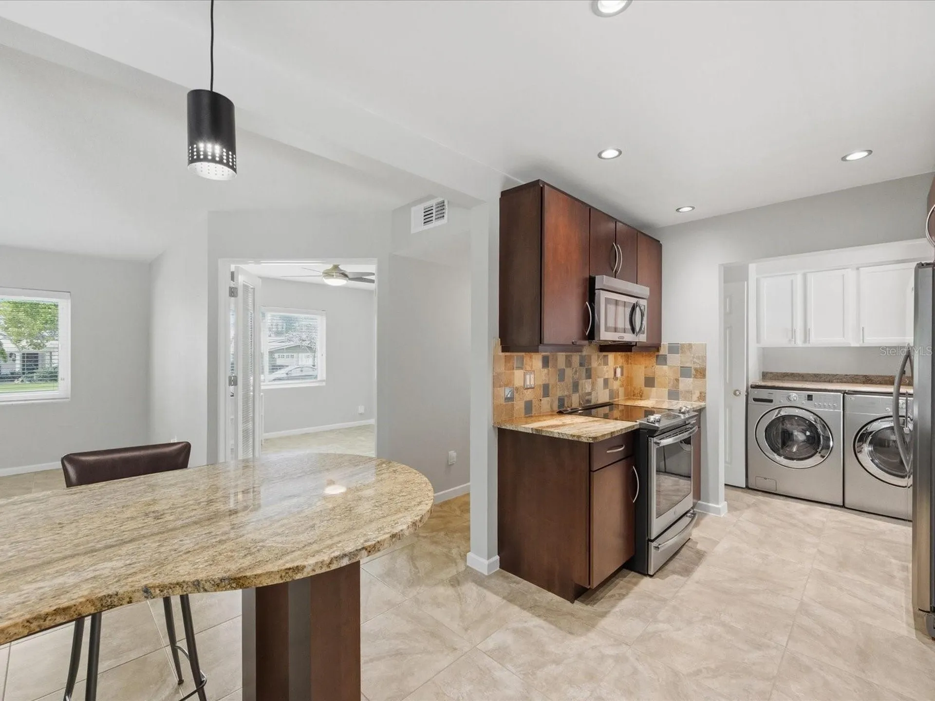1104 Kasper Drive Orlando FL 32806
