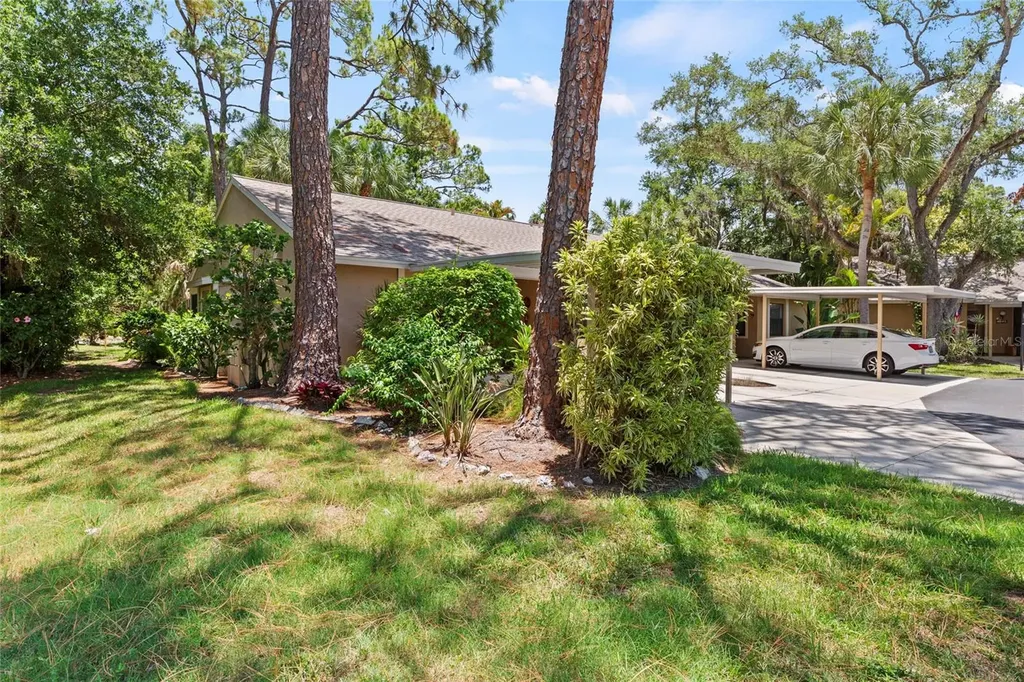 4845 Village Gardens Drive Sarasota FL 34234