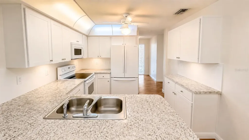 1624 Whitehead Drive Sarasota FL 34232