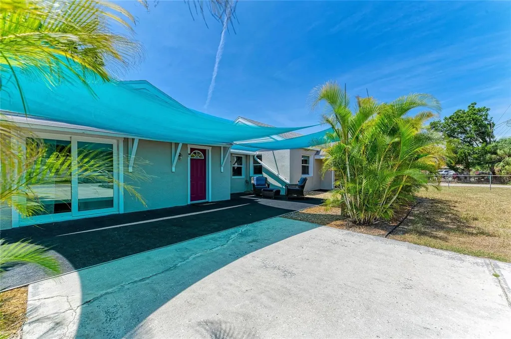901 Oak Street SW Ruskin FL 33570