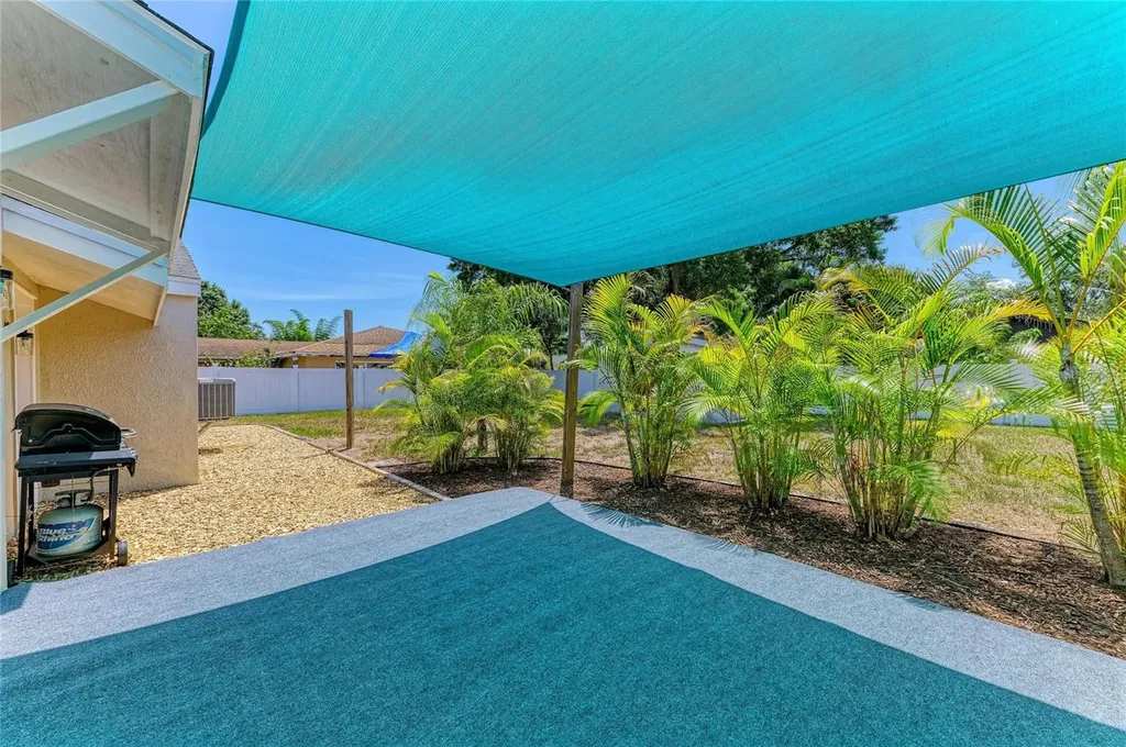 901 Oak Street SW Ruskin FL 33570