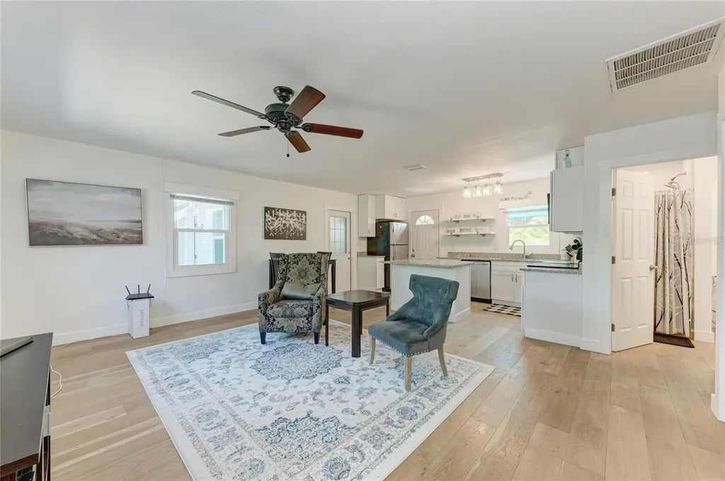 901 Oak Street SW Ruskin FL 33570