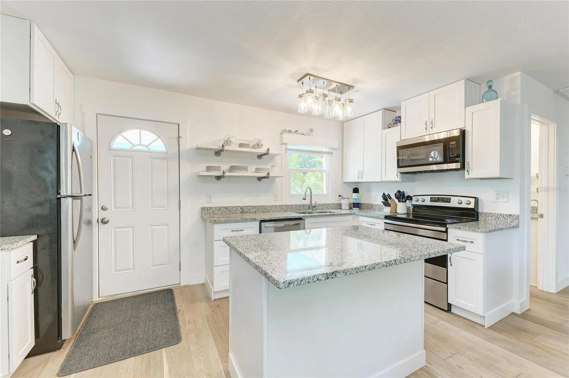 901 Oak Street SW Ruskin FL 33570