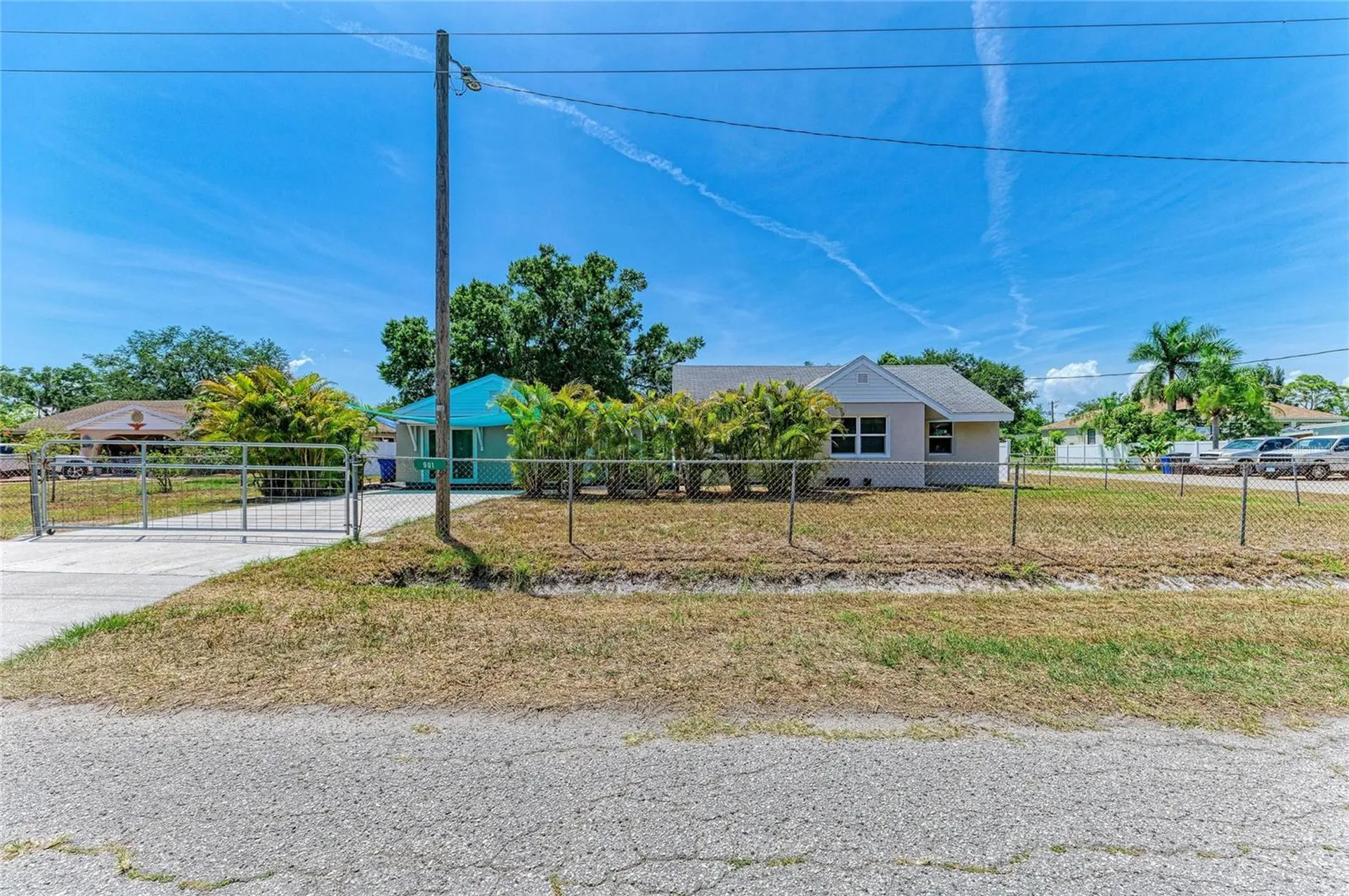 901 Oak Street SW Ruskin FL 33570