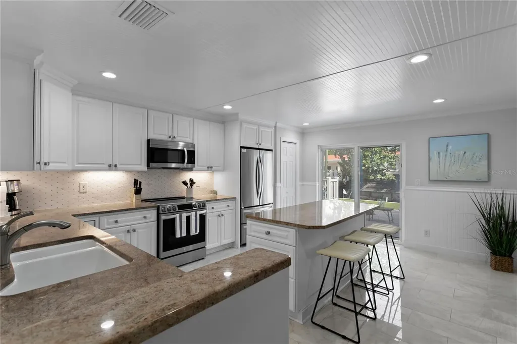 4815 W San Rafael Street Tampa FL 33629