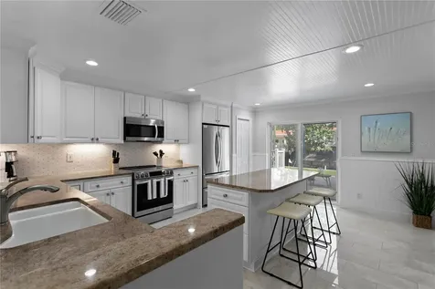 4815 W San Rafael Street Tampa FL 33629