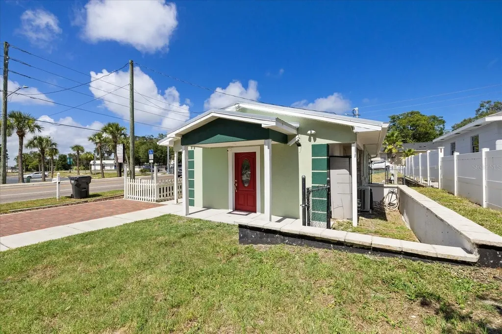 6511 Main Street New Port Richey FL 34653