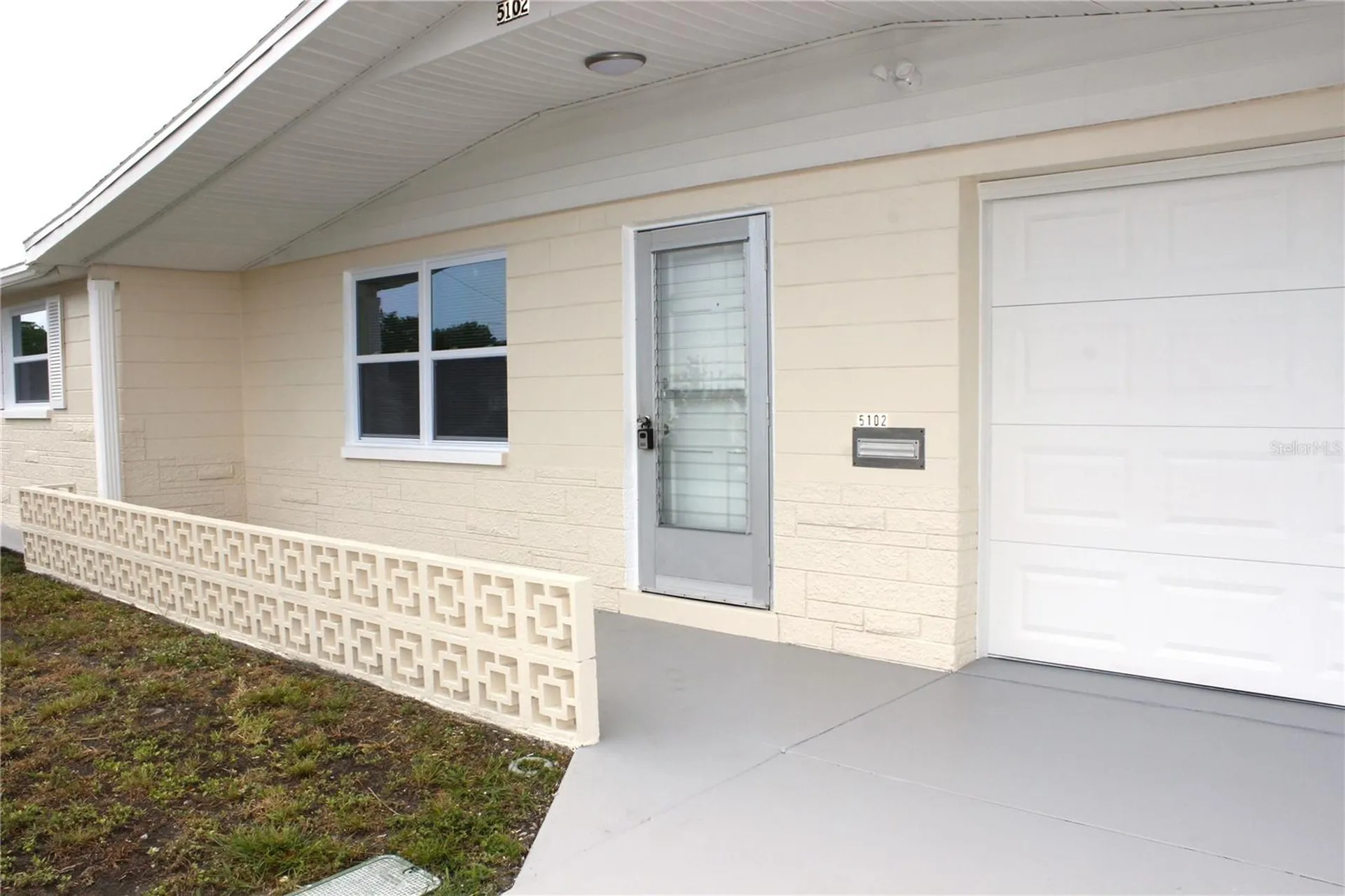5102 Manor Drive New Port Richey FL 34652