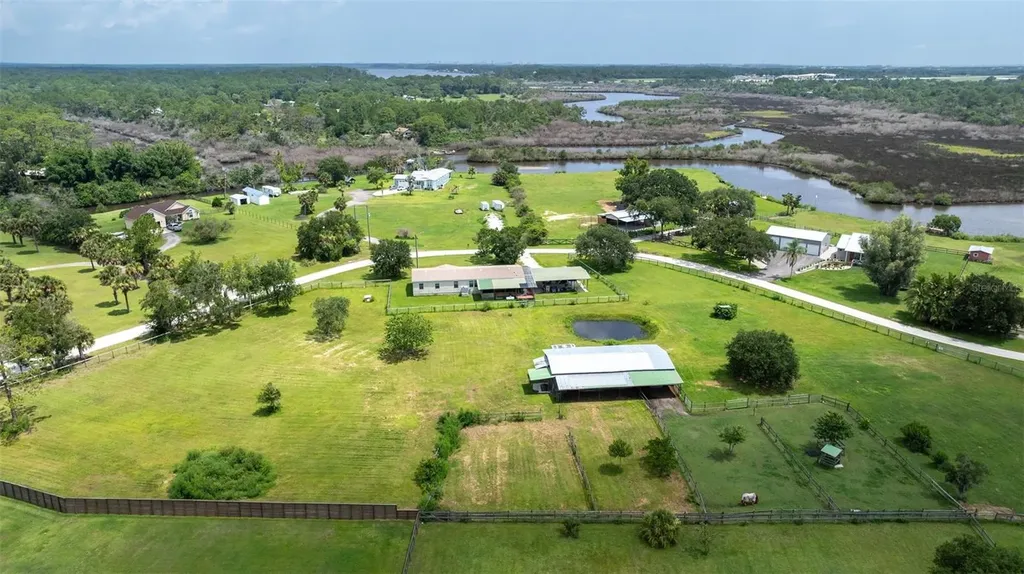 1050 Dillon Circle New Smyrna Beach FL 32168