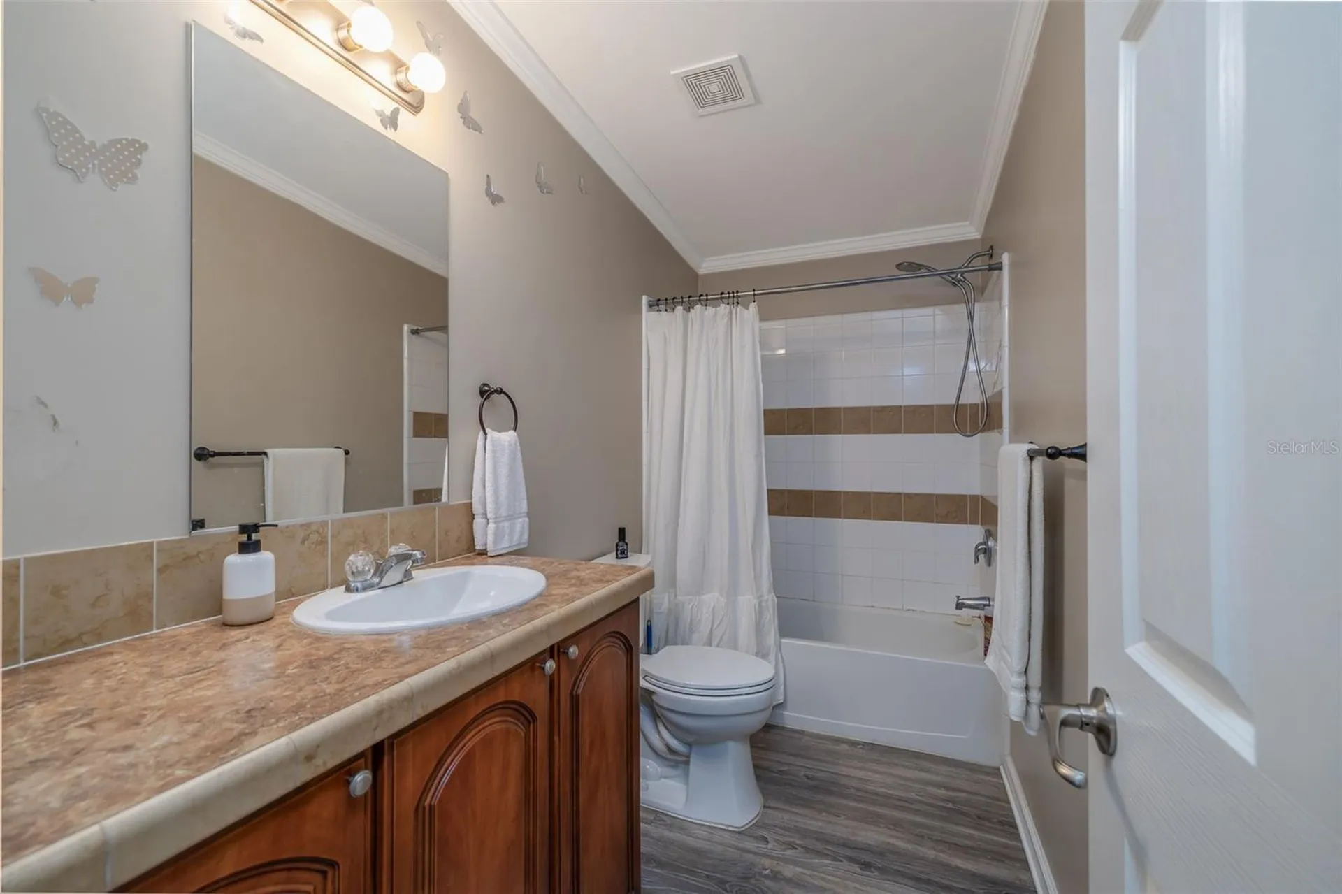 1050 Dillon Circle New Smyrna Beach FL 32168
