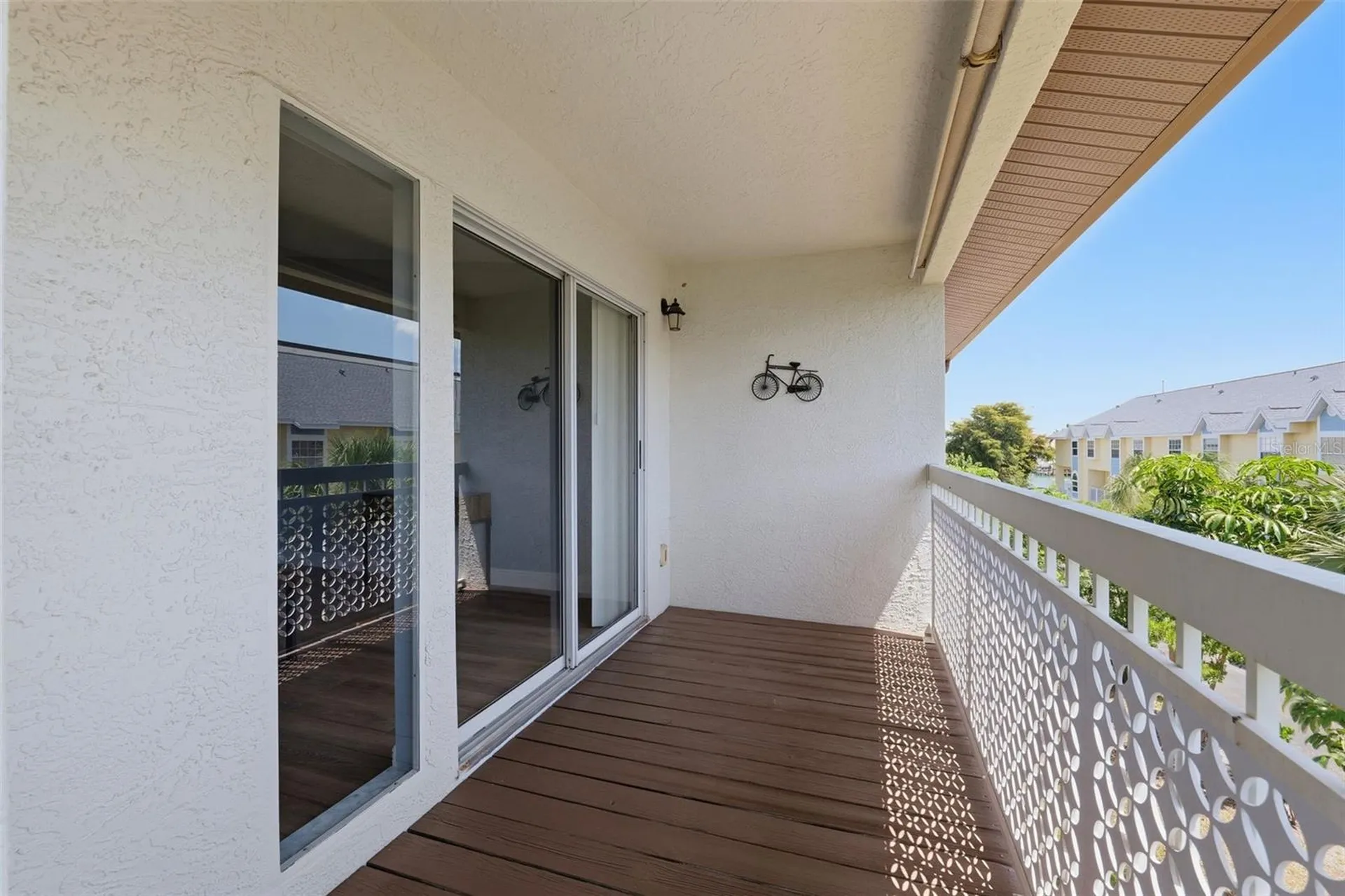 381 Madeira Circle Tierra Verde FL 33715