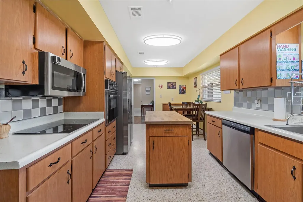 207 W Wheeler Road Seffner FL 33584