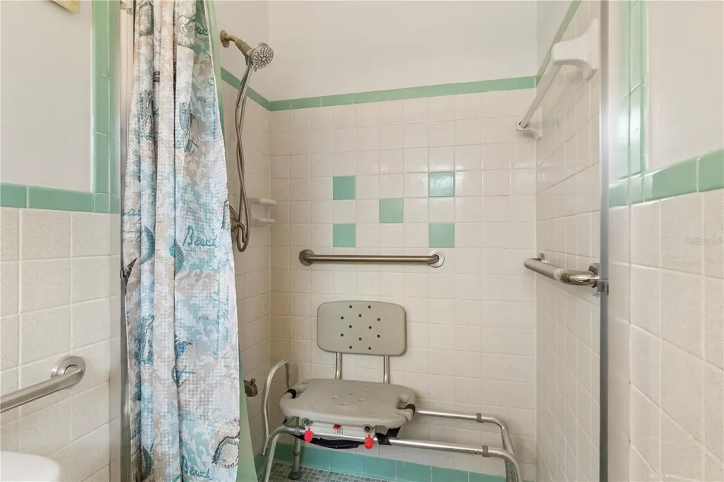 207 W Wheeler Road Seffner FL 33584