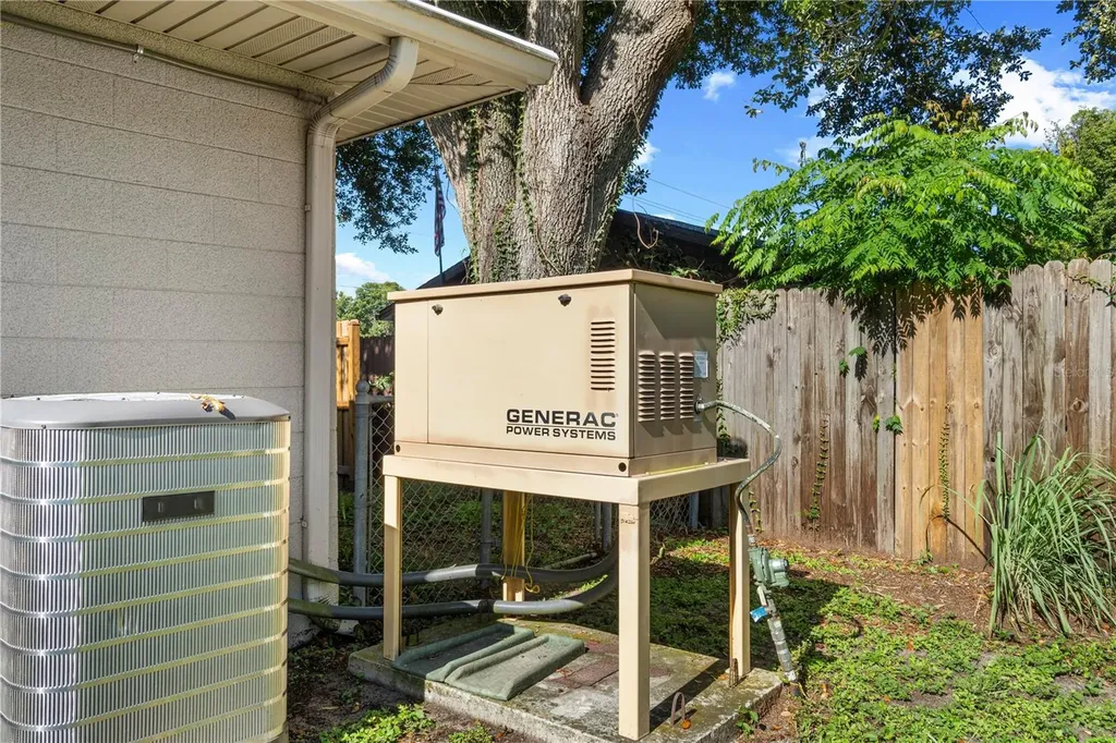 207 W Wheeler Road Seffner FL 33584