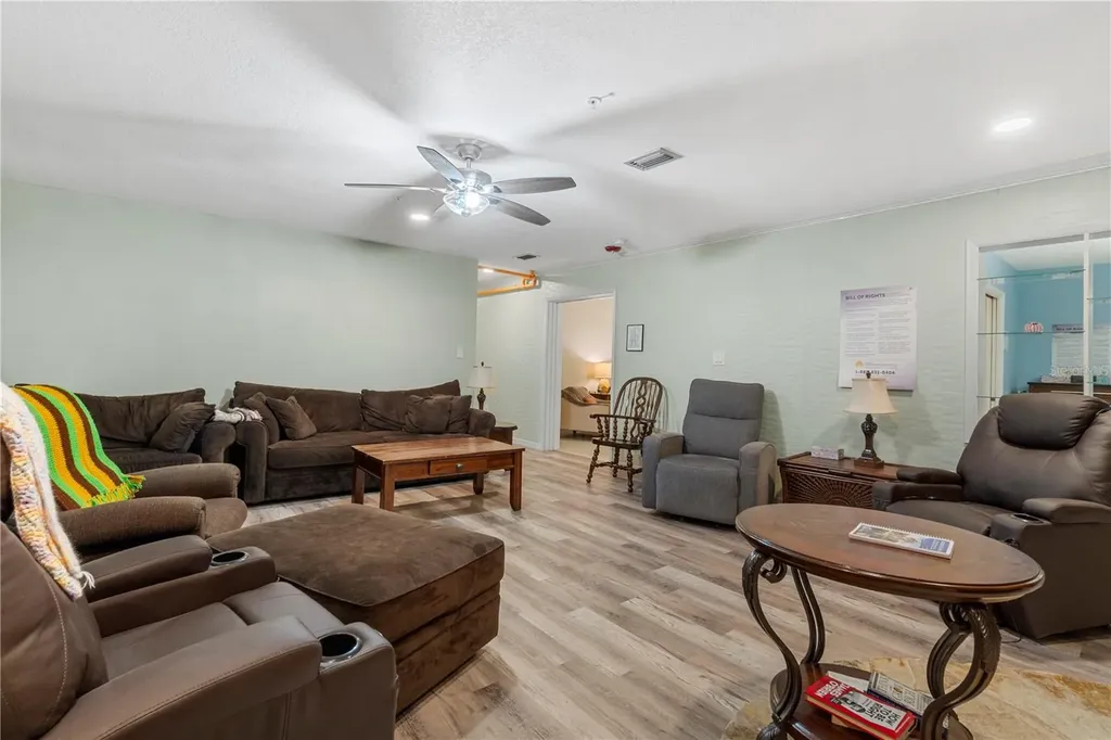207 W Wheeler Road Seffner FL 33584