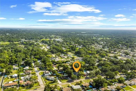 207 W Wheeler Road Seffner FL 33584