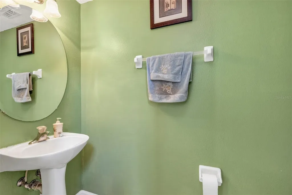 2013 Crossvine Lane Casselberry FL 32707