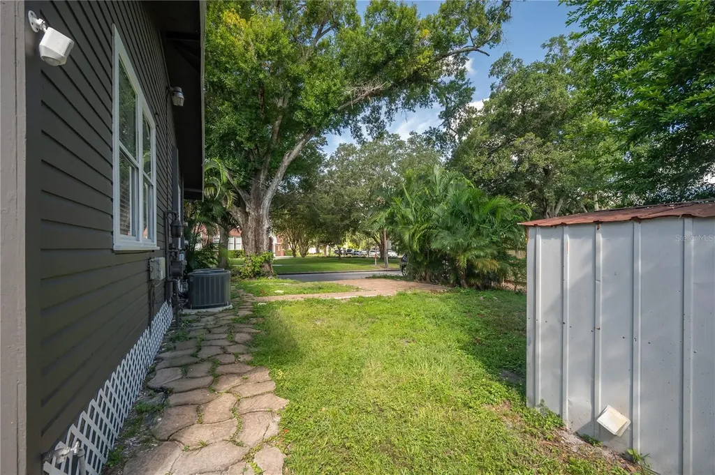 319 W Curtis Street Tampa FL 33603