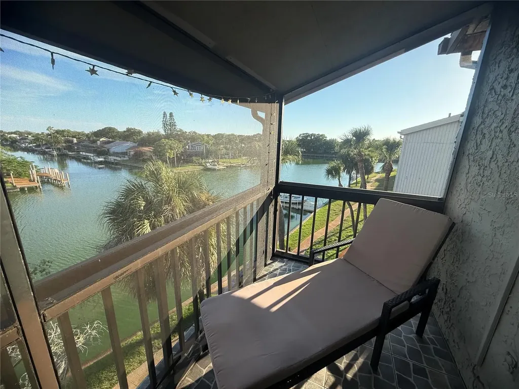 6319 Newtown Circle Tampa FL 33615